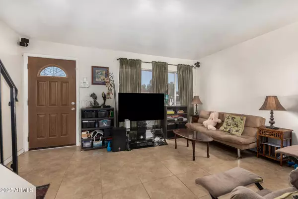 Mesa, AZ 85202,2233 W FARMDALE Avenue #2