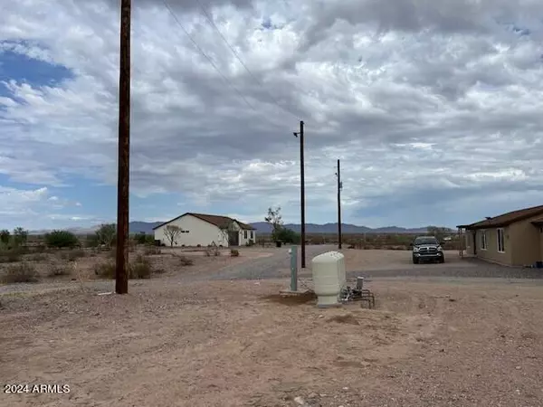 200 W Flower Street #12, Tonopah, AZ 85354