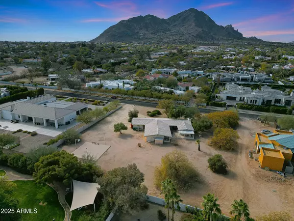 Paradise Valley, AZ 85253,5539 N 68TH Place