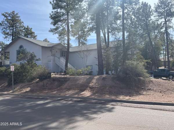 Payson, AZ 85541,207 N BRONCO Circle