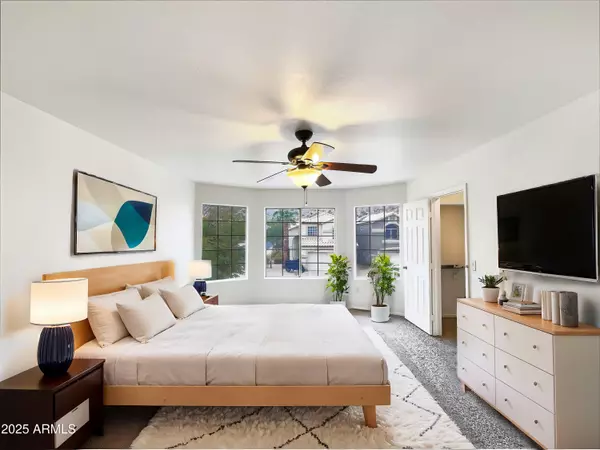 Phoenix, AZ 85048,1405 E CATHEDRAL ROCK Drive