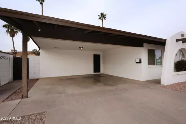 Mesa, AZ 85210,1058 W EMELITA Avenue