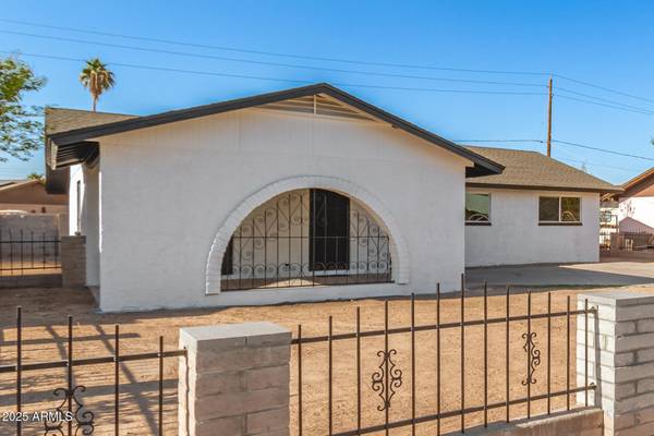 Phoenix, AZ 85041,2242 W Pecan Road