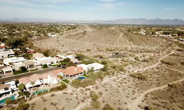 Phoenix, AZ 85028,3501 E DUNLAP Avenue