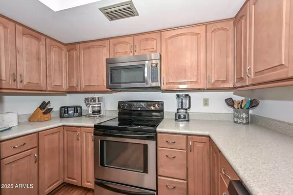 Glendale, AZ 85302,4713 W CAROL Avenue