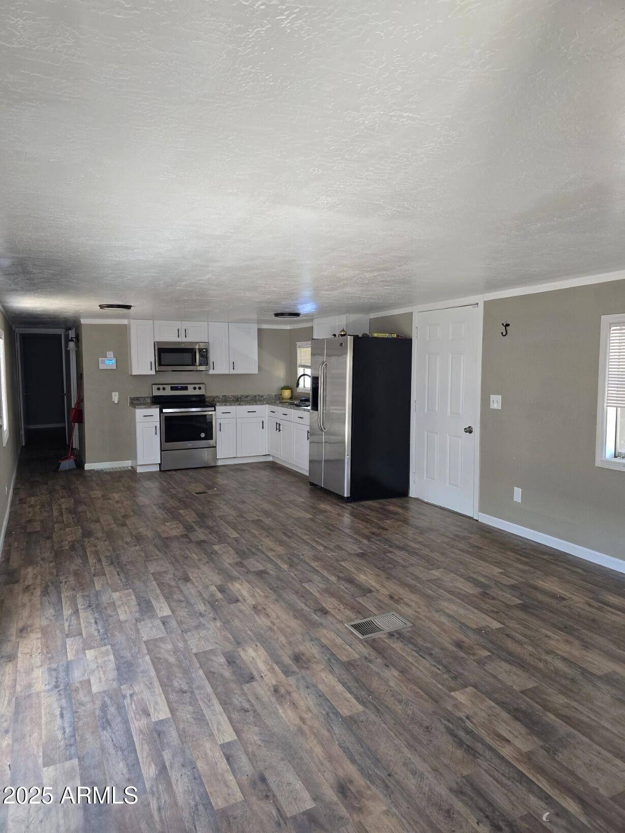 Phoenix, AZ 85032,15625 N 25TH Street #21