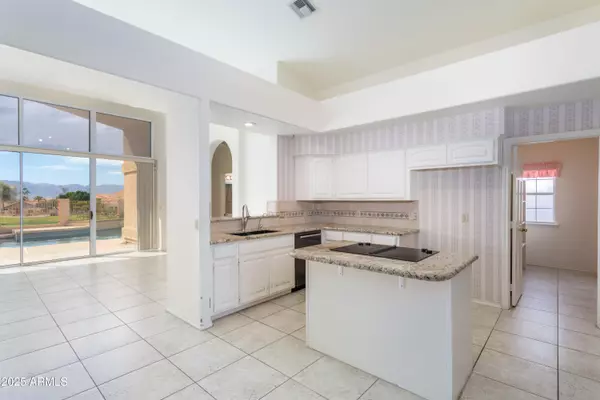 15644 S 13TH Place Phoenix, AZ 85048