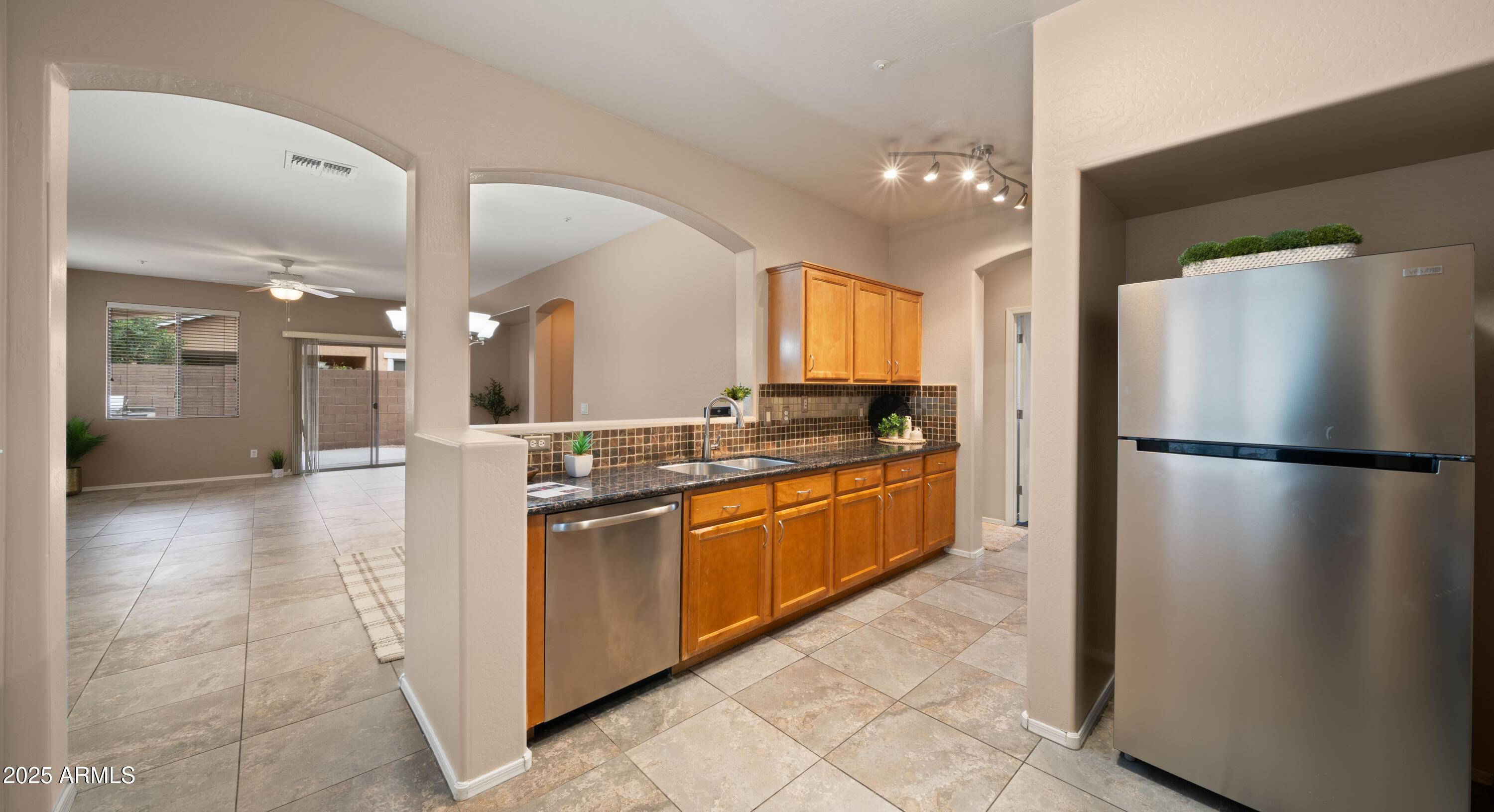 3872 E FLOWER Street, Gilbert, AZ 85298