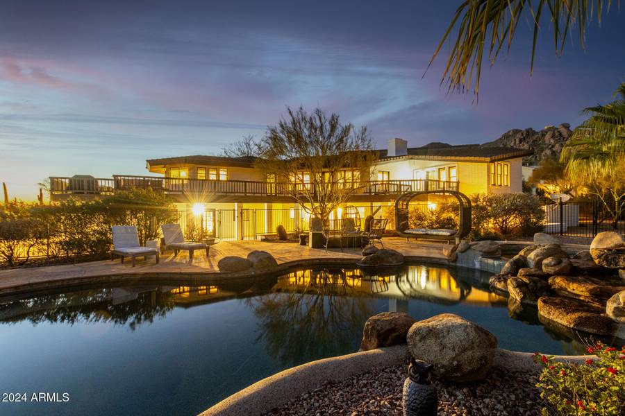 6831 E STAGECOACH PASS --, Carefree, AZ 85377