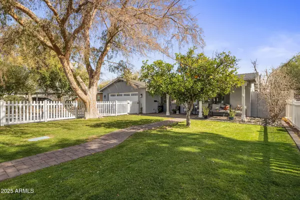 Phoenix, AZ 85018,4225 N 42ND Street