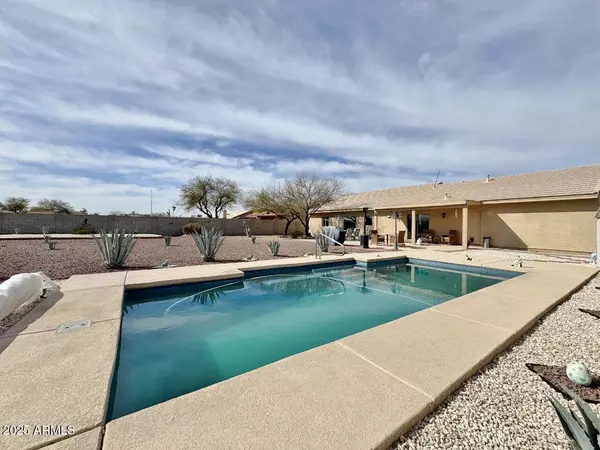 14545 S CHERRY HILLS Drive, Arizona City, AZ 85123