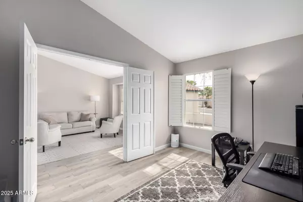 Phoenix, AZ 85044,4558 E ROCK WREN Road