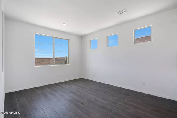 Goodyear, AZ 85338,18447 W MOHAVE Street