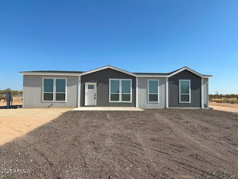 8965 N Sayonara Trail, Florence, AZ 85132