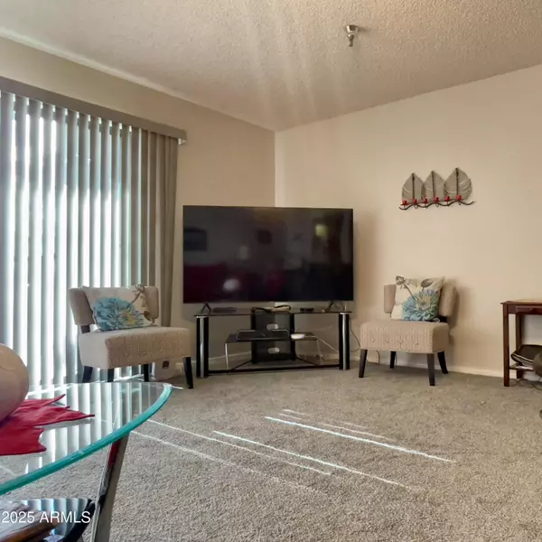 Mesa, AZ 85206,425 S PARKCREST -- #323