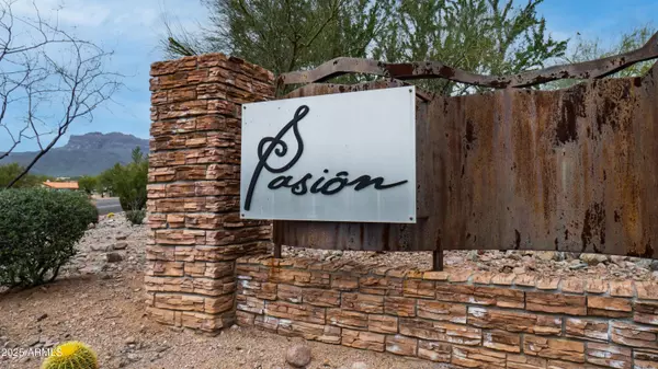 Gold Canyon, AZ 85118,10795 E COPA DE ORO Lane #33