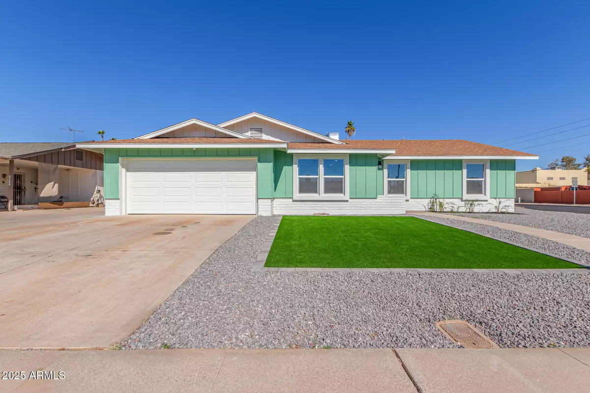 Phoenix, AZ 85029,3102 W DESERT COVE Avenue