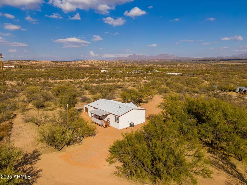 1197 W HUMMINGBIRD Lane, Benson, AZ 85602