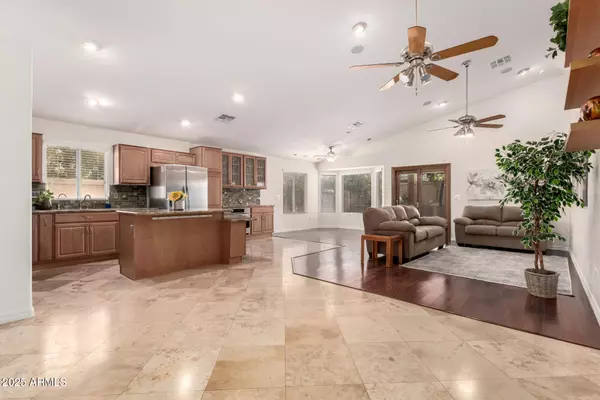 Tempe, AZ 85284,1409 W MARIA Lane