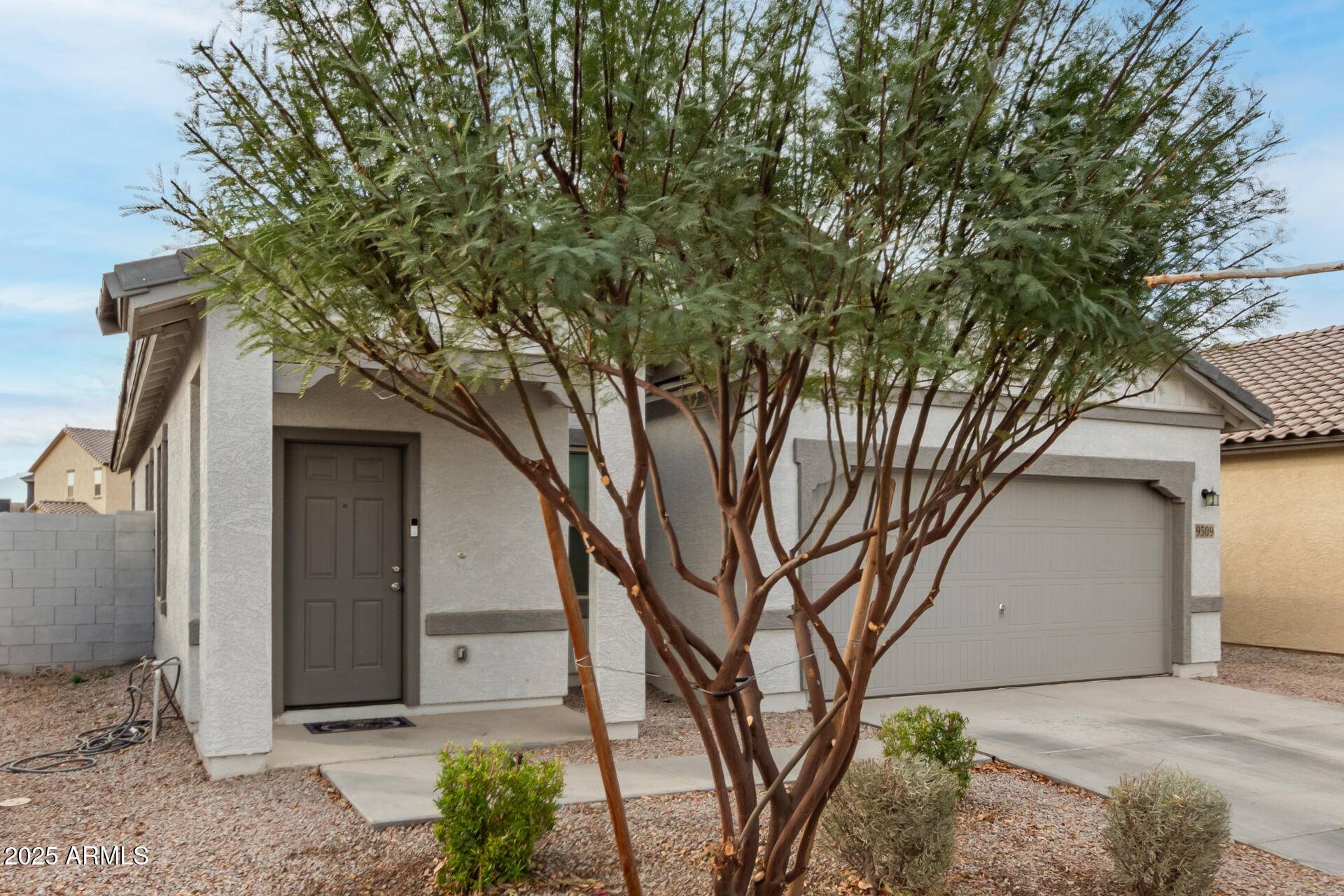 Tolleson, AZ 85353,9509 W ILLINI Street