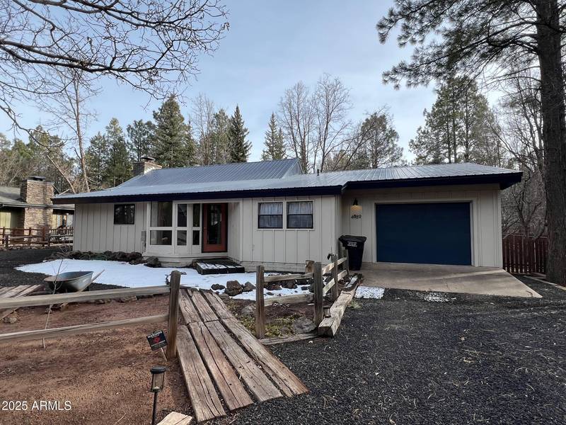 4989 DRIFTING SNOW Loop, Pinetop, AZ 85935