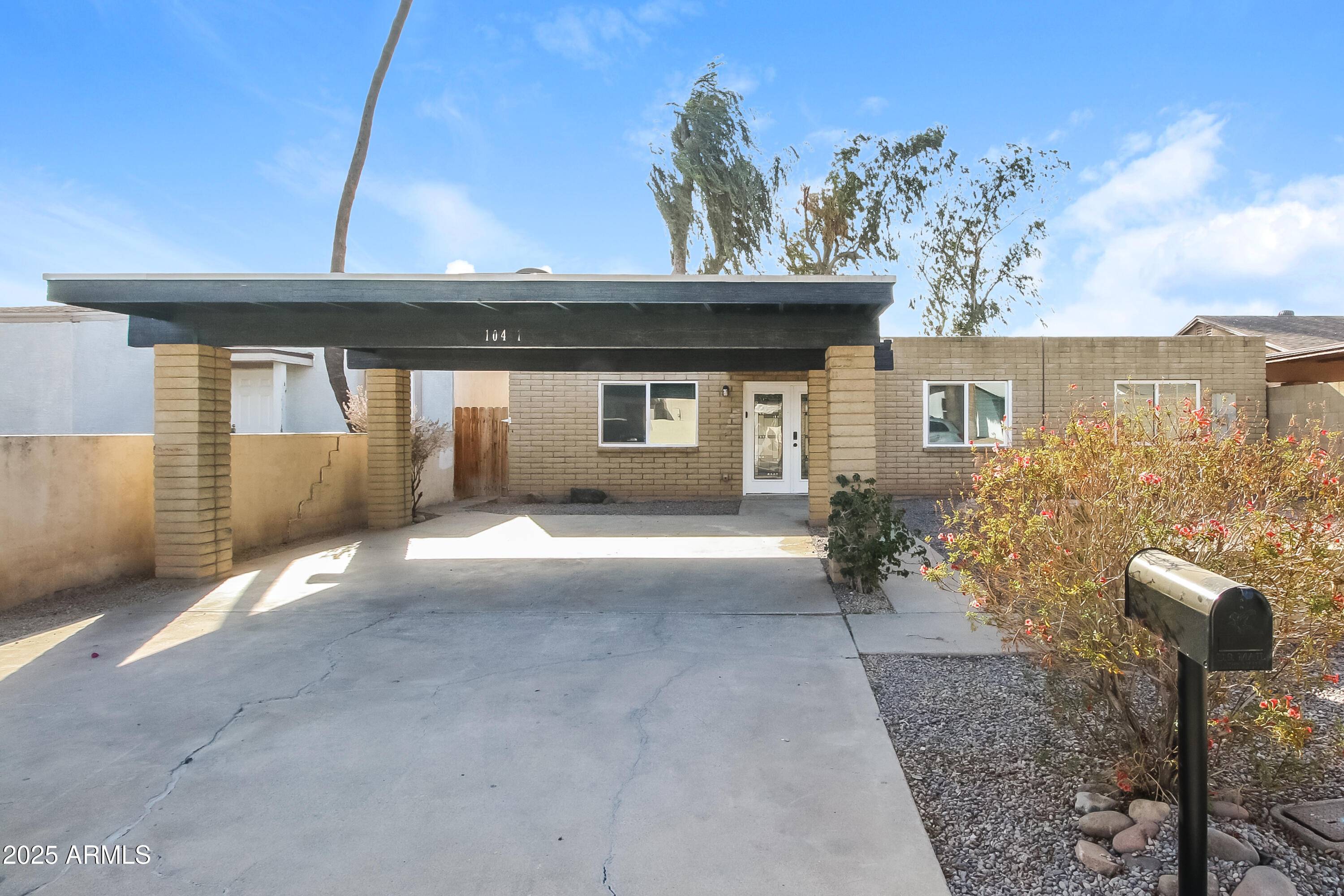 10411 W DEVONSHIRE Avenue, Phoenix, AZ 85037