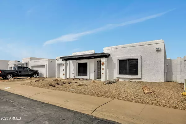 Phoenix, AZ 85022,1108 E VILLA RITA Drive