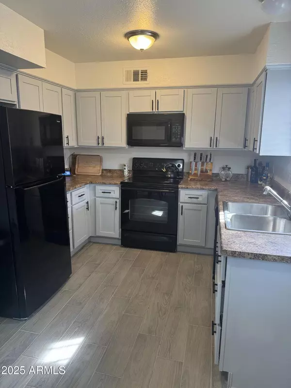 Phoenix, AZ 85017,4537 N 26TH Drive