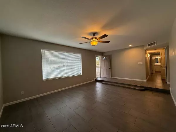 Phoenix, AZ 85051,3739 W MISSION Lane