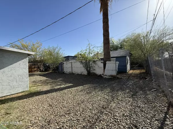 2617 W AUGUSTA Avenue Phoenix, AZ 85051