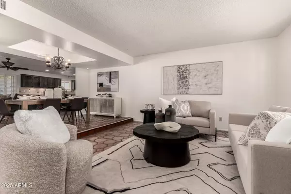 Phoenix, AZ 85028,3229 E MALAPAI Drive
