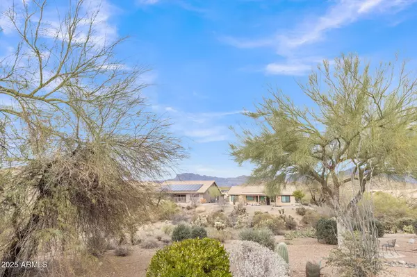 8096 E LAVENDER Drive, Gold Canyon, AZ 85118