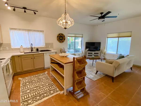 Fountain Hills, AZ 85268,16545 E GUNSIGHT Drive #103