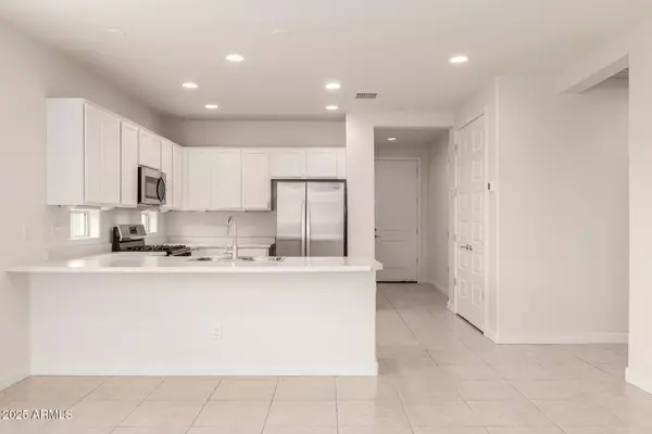 Phoenix, AZ 85041,2235 W Park Street