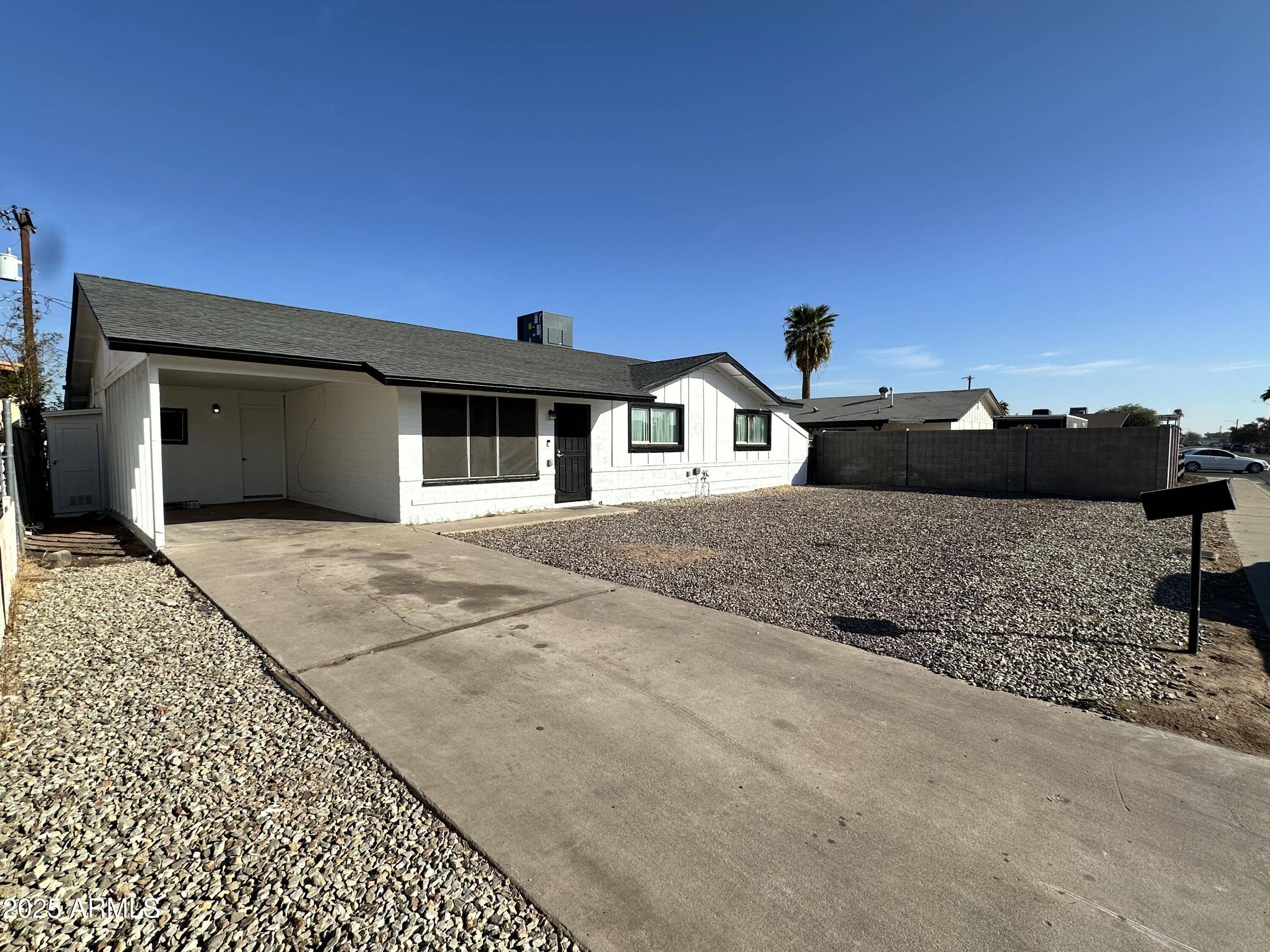 1734 E WIER Avenue, Phoenix, AZ 85040