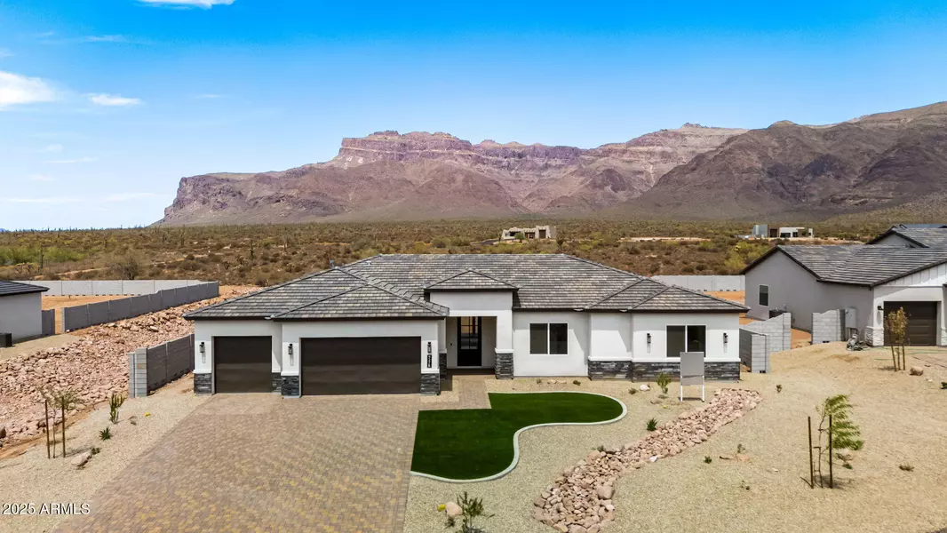 9278 E Cloudview Avenue, Gold Canyon, AZ 85118