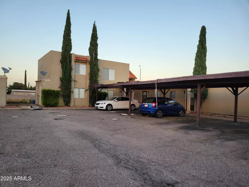 4335 PLAZA Vista #B, Sierra Vista, AZ 85635