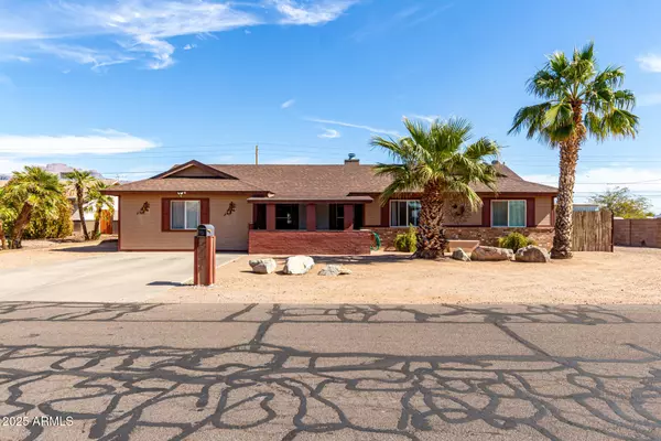 2031 S CACTUS Road, Apache Junction, AZ 85119