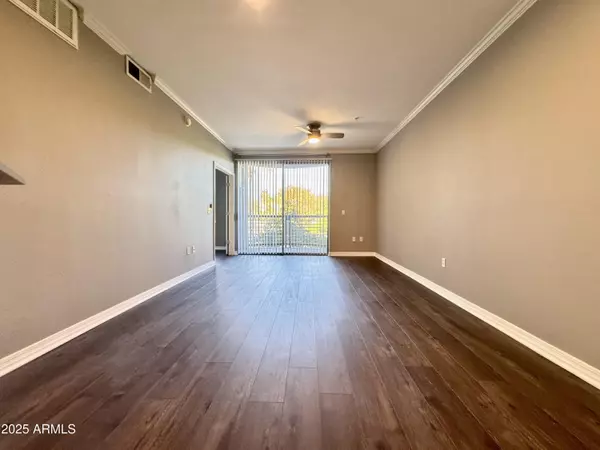 Phoenix, AZ 85016,1701 E COLTER Street #226