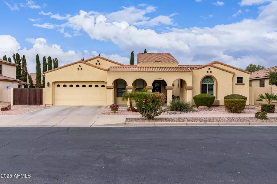 21842 E VIA DE OLIVOS --, Queen Creek, AZ 85142