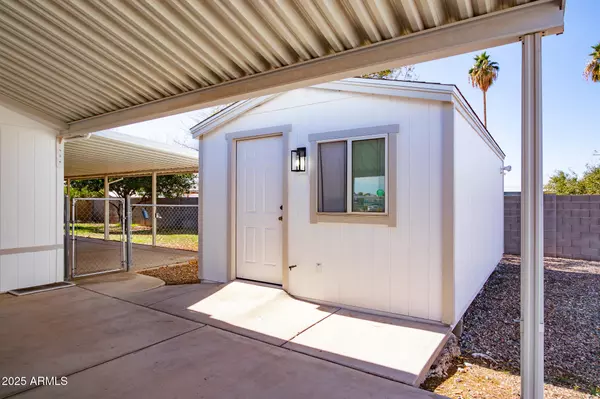 Peoria, AZ 85382,15618 N 68TH Drive