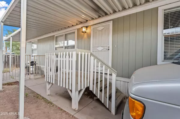 Glendale, AZ 85301,5002 W BETHANY HOME Road #57