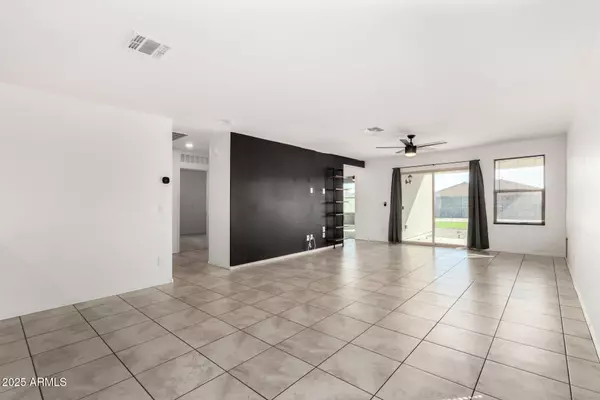 Glendale, AZ 85307,12673 W MYRTLE Avenue