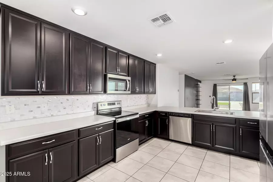 12673 W MYRTLE Avenue, Glendale, AZ 85307