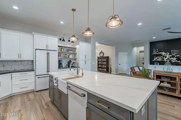 Queen Creek, AZ 85142,19257 E CANARY Way