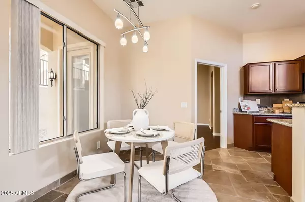 Phoenix, AZ 85024,19226 N CAVE CREEK Road #109