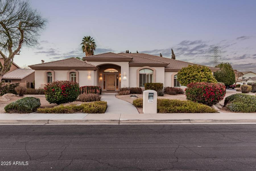 3954 E FLORIAN Avenue, Mesa, AZ 85206
