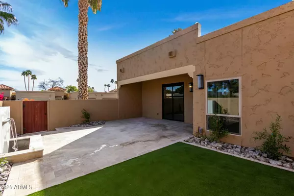 Scottsdale, AZ 85250,7318 E PALO VERDE Drive #7