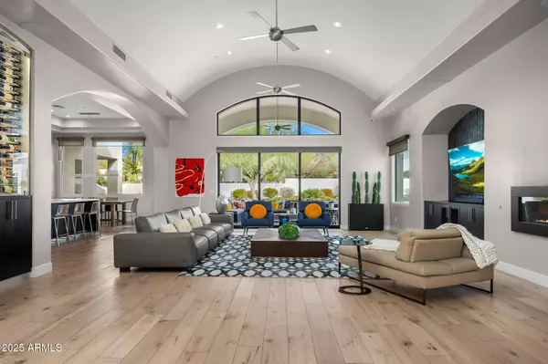 Paradise Valley, AZ 85253,3246 E SAN MIGUEL Place