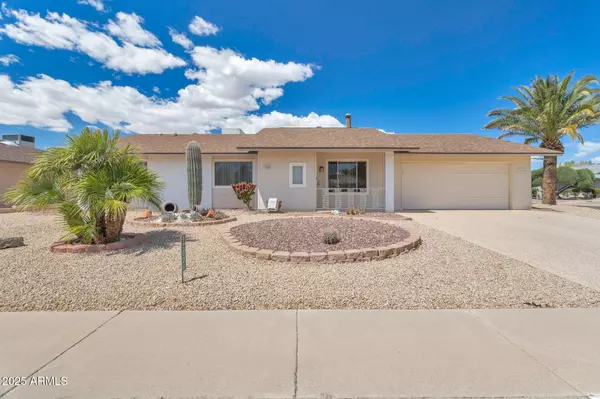 17626 N BUNTLINE Drive, Sun City West, AZ 85375
